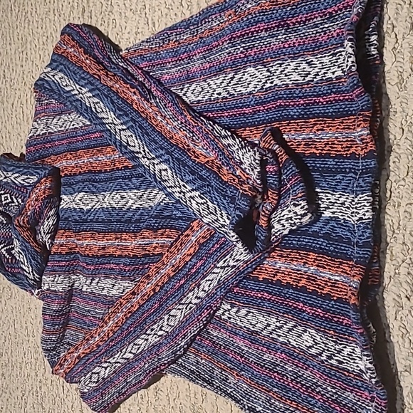 Boho Wearing your Heart on Your Sleeve - Picture 4 of 5